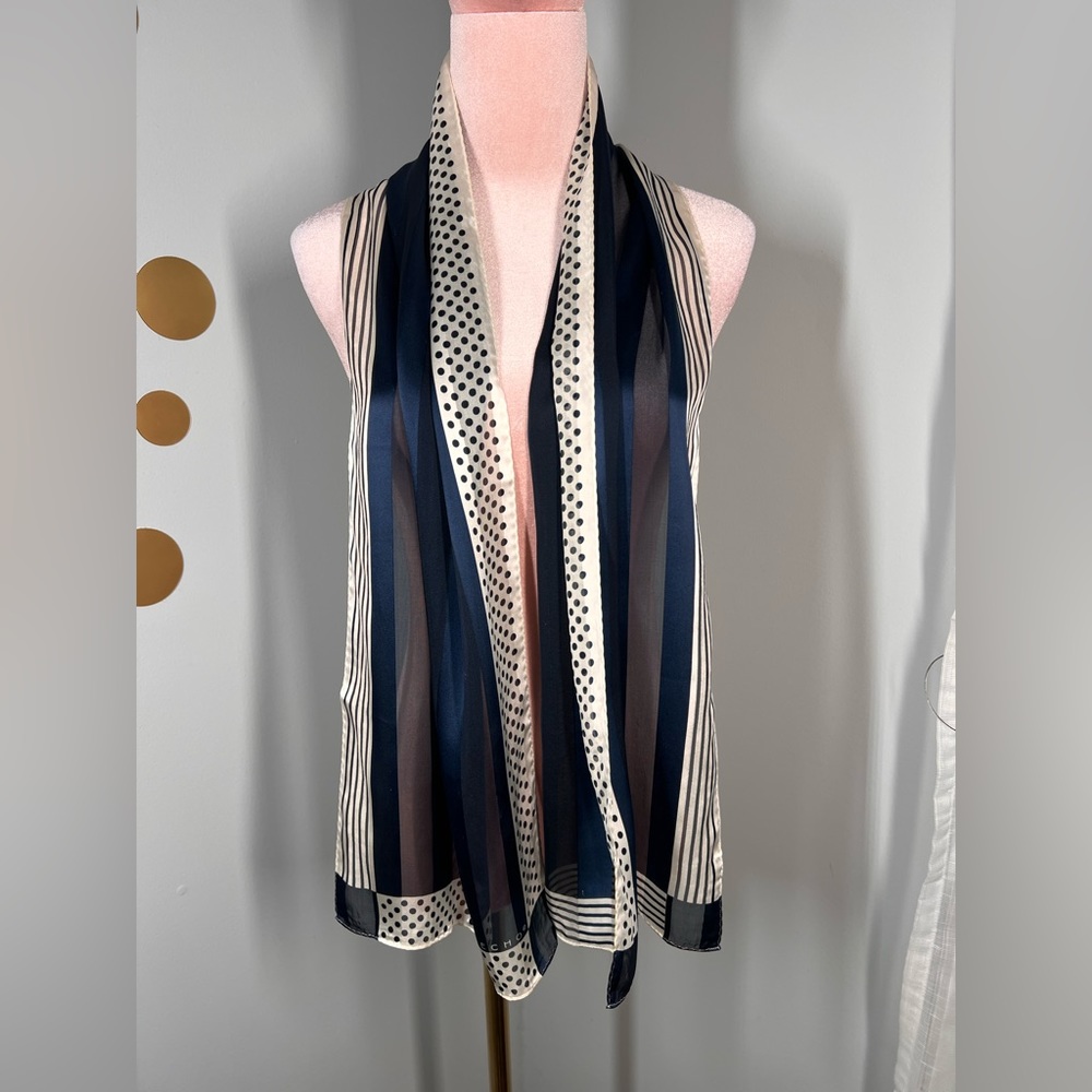 GUC Echo Shadow Striped Scarf - Picture 2 of 9